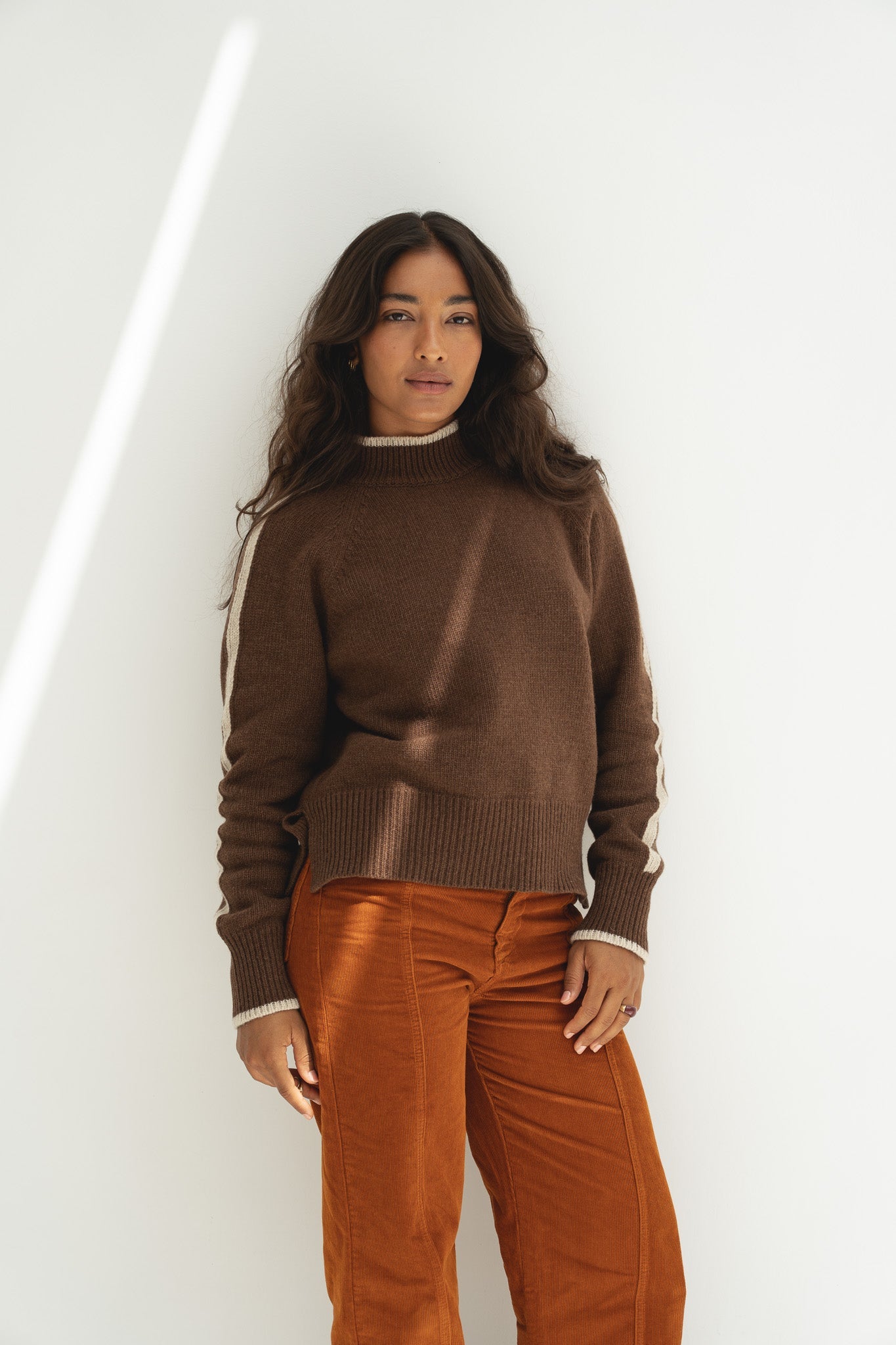 Agnes Brown Sweater - Näz - Sustainable Fashion Made in Portugal