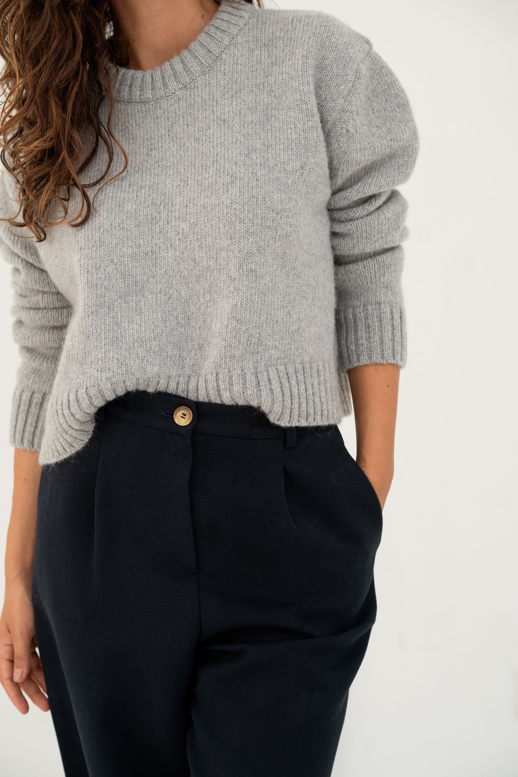 Claudia Grey Recycled Jumper - Näz - Sustainable Fashion Made in Portugal