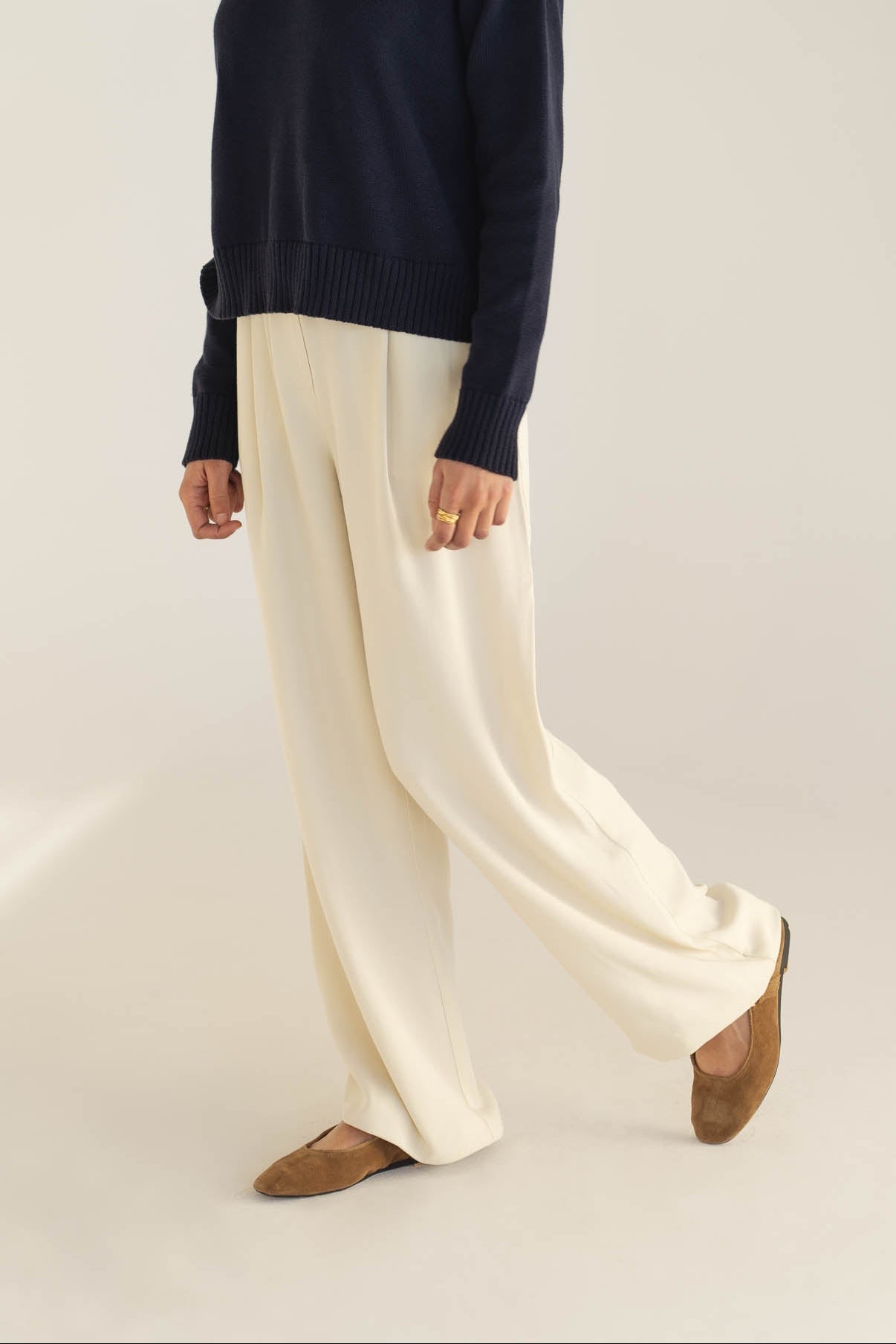 Mara White Tencel Trousers - Näz - Sustainable Fashion Made in Portugal