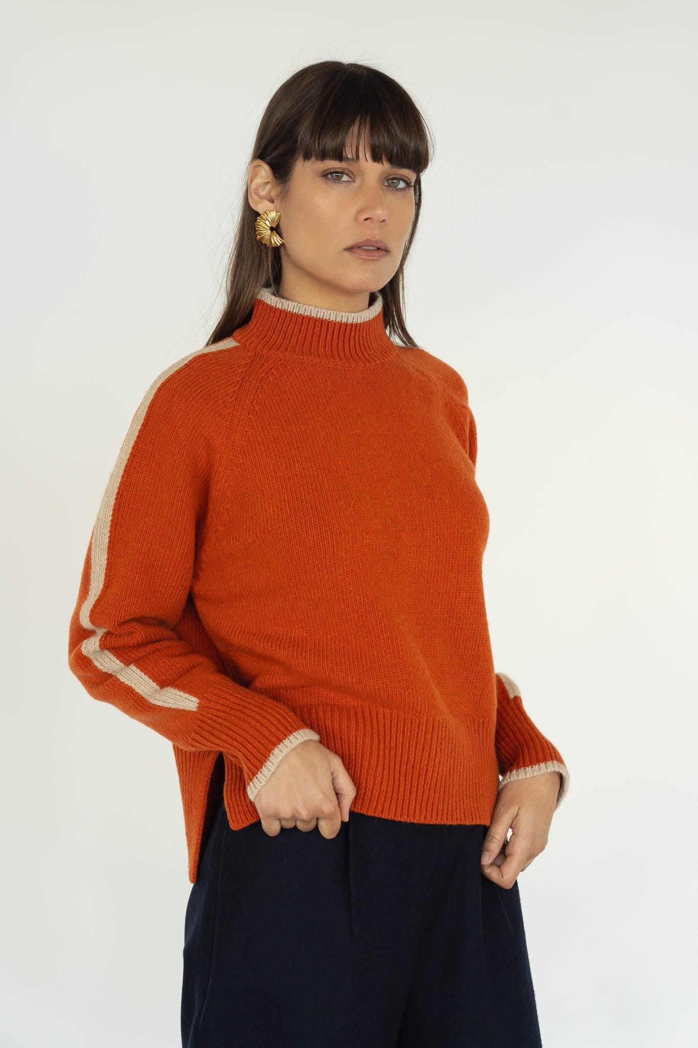 Agnes Orange Sweater - Näz - Sustainable Fashion Made in Portugal
