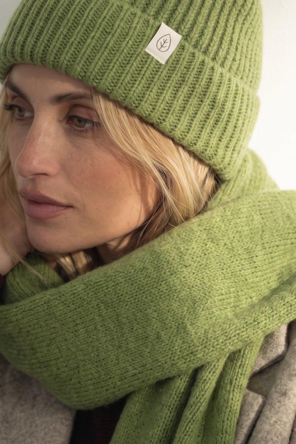 Alma Pistachio Scarf - Näz-Sustainable Fashion Made in Portugal
