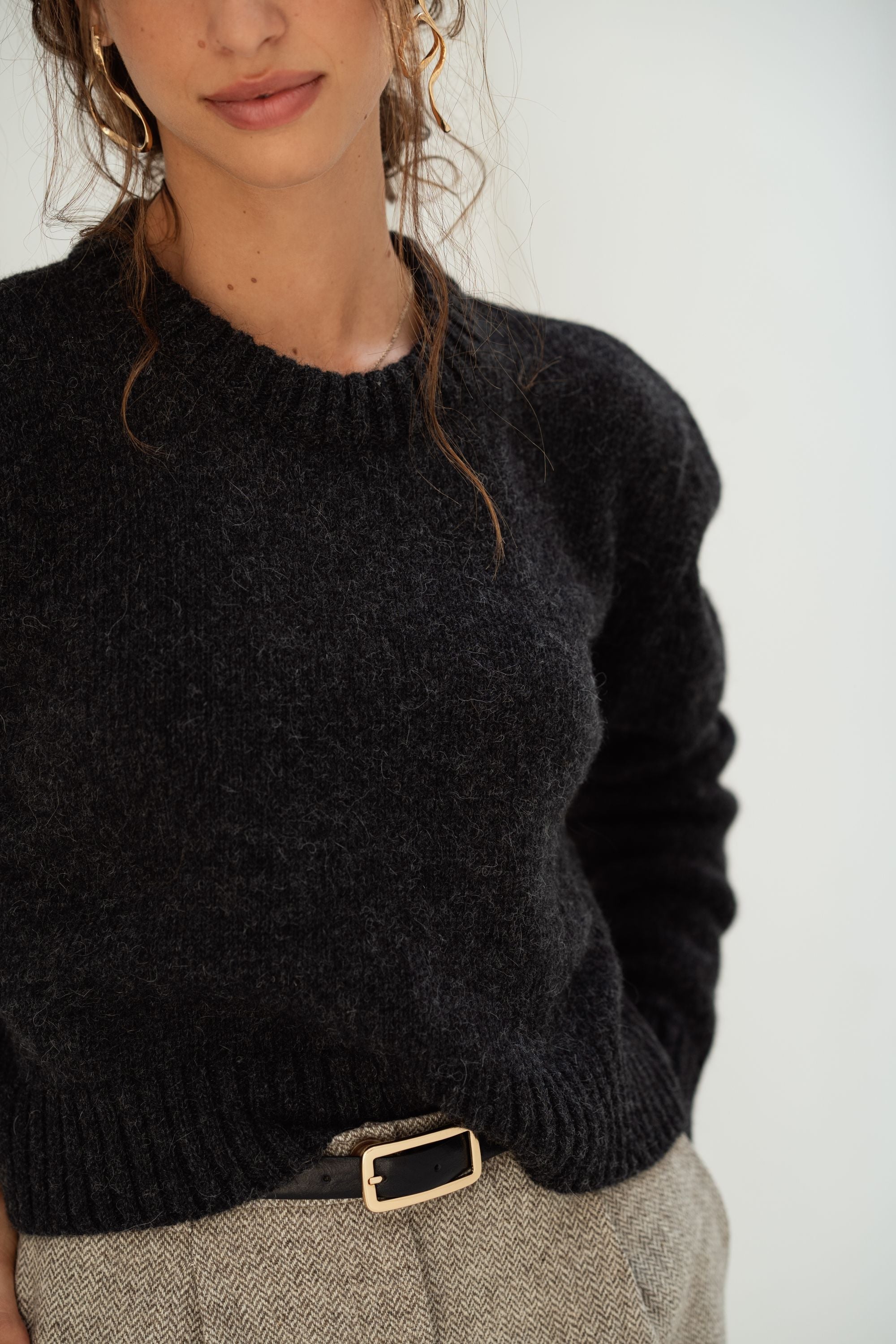 Claudia Black Recycled Jumper - Näz - Sustainable Fashion Made in Portugal