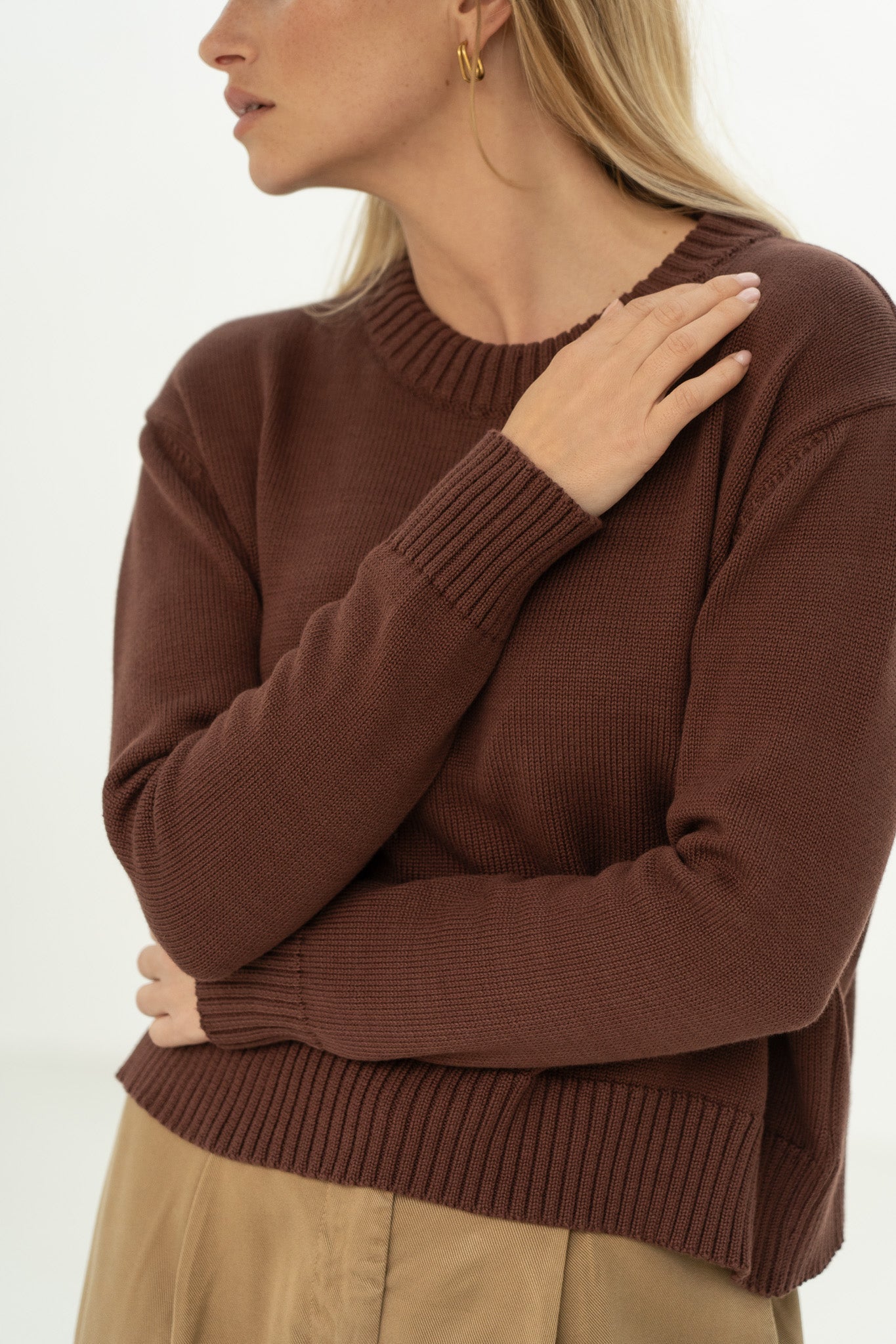Claudia Brown Cotton Crewneck - Näz-Sustainable Fashion Made in Portugal