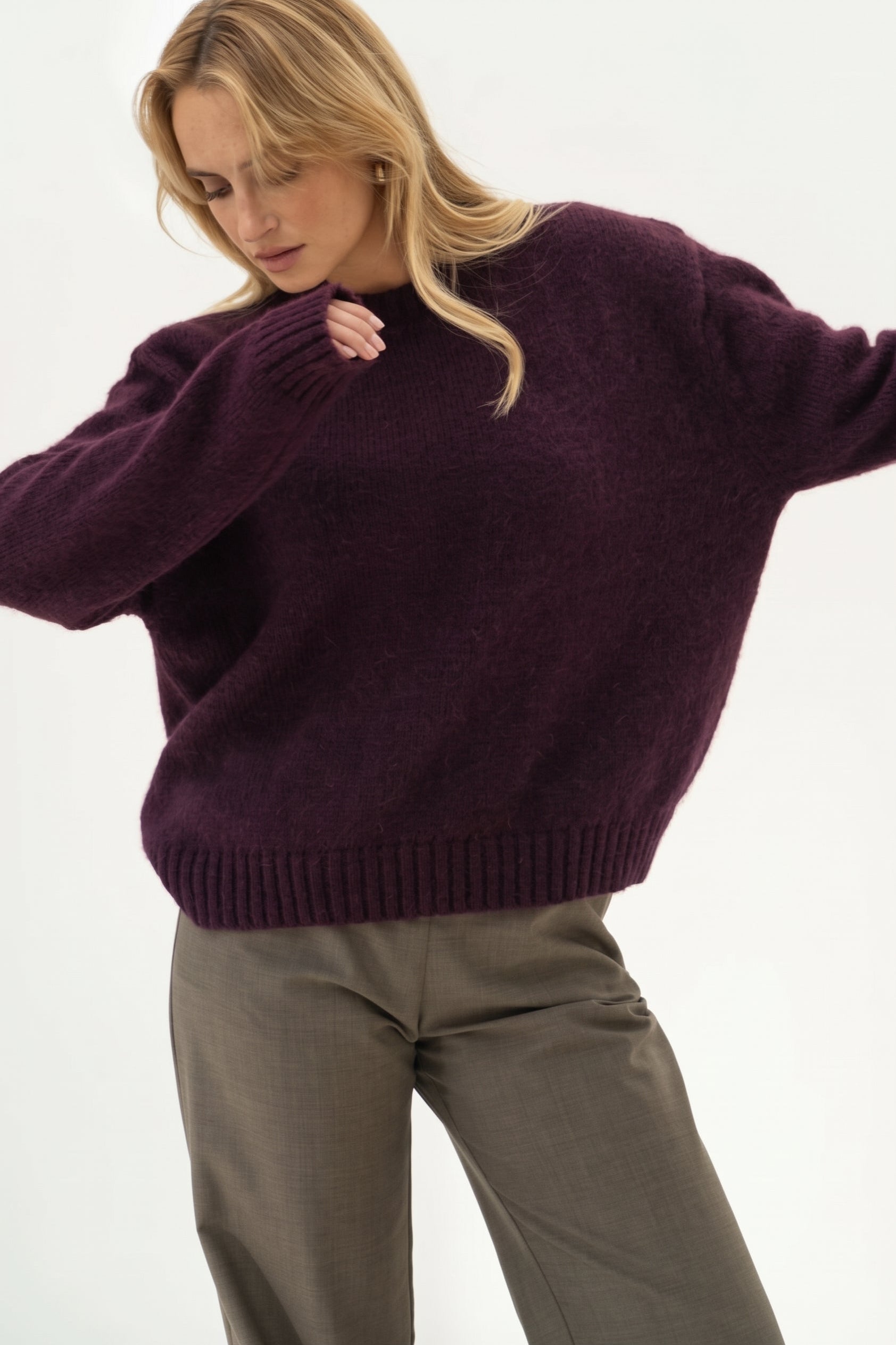 Claudia Eggplant Alpaca Jumper - Näz-Sustainable Fashion Made in Portugal