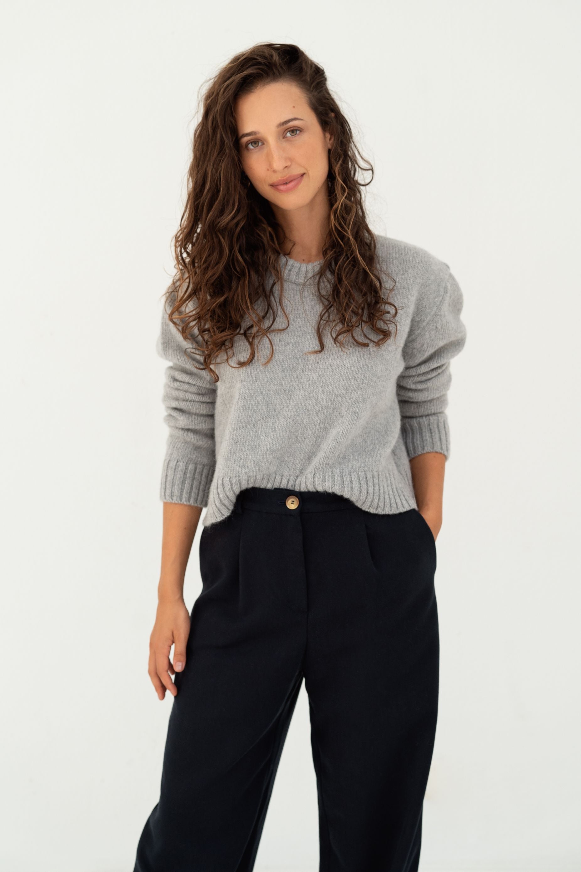 Claudia Grey Recycled Jumper - Näz - Sustainable Fashion Made in Portugal