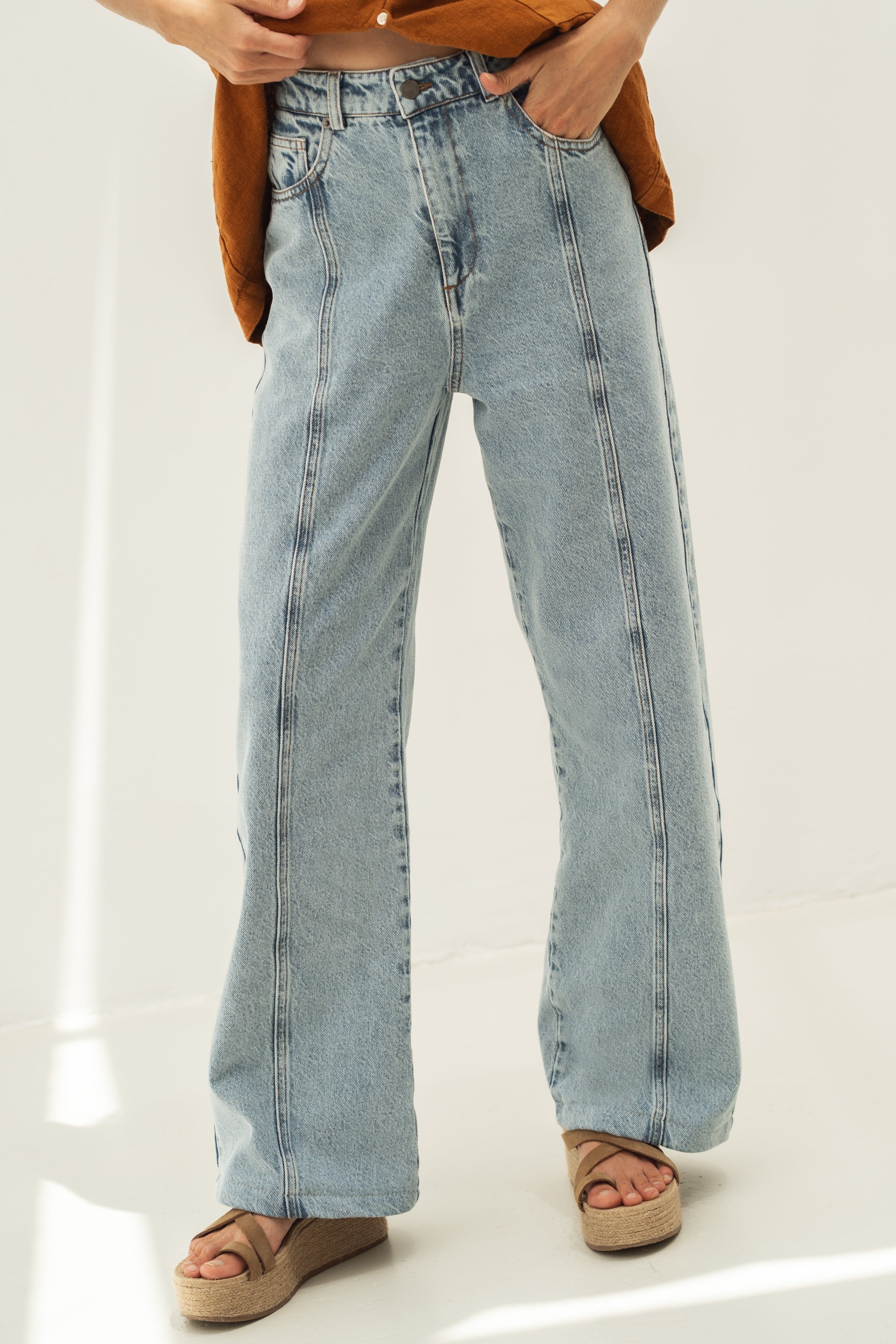 Cool Denim Jeans with Wide-leg made with Organic Cotton