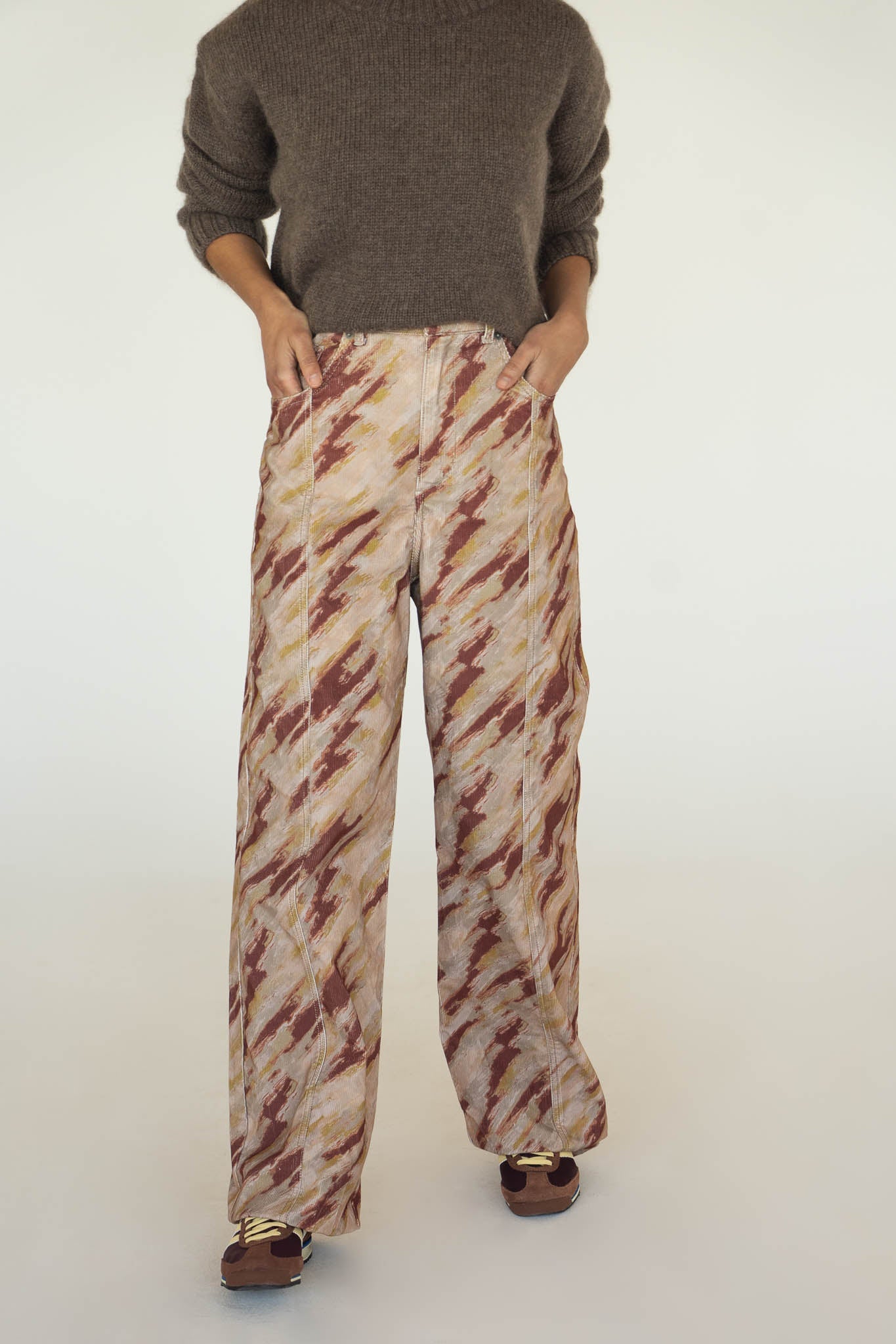 Elsa Printed Corduroy Trousers - Näz - Sustainable Fashion Made in Portugal
