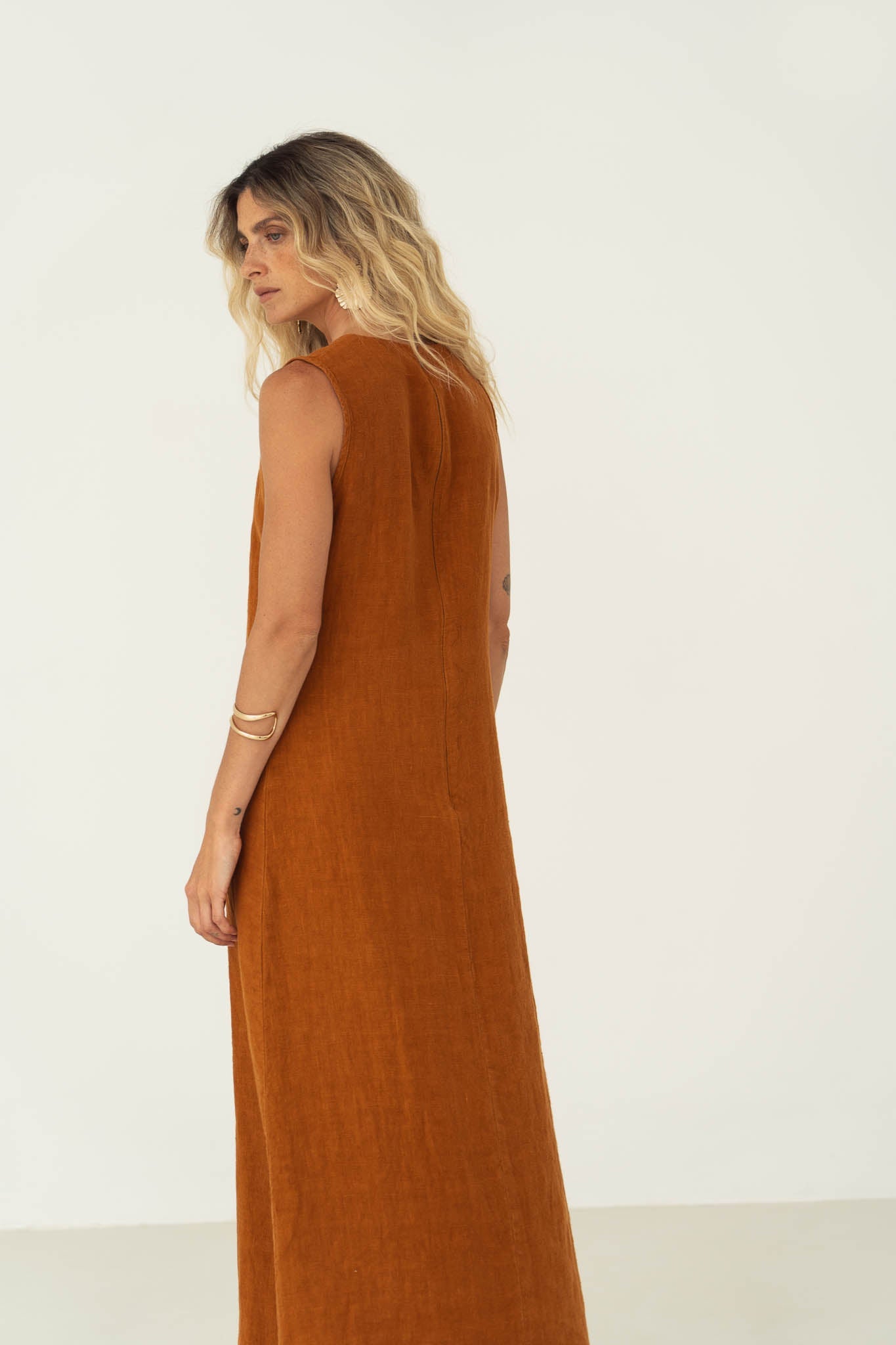 Leonie Brown Linen Dress - Näz - Sustainable Fashion Made in Portugal