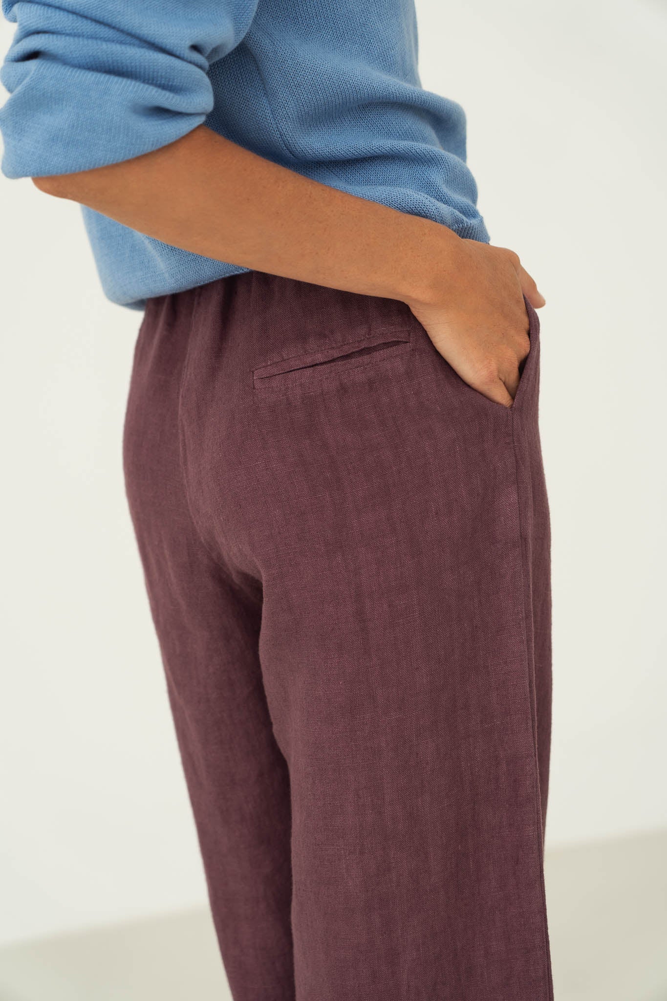 Mara Eggplant Linen Trousers - Näz - Sustainable Fashion Made in Portugal
