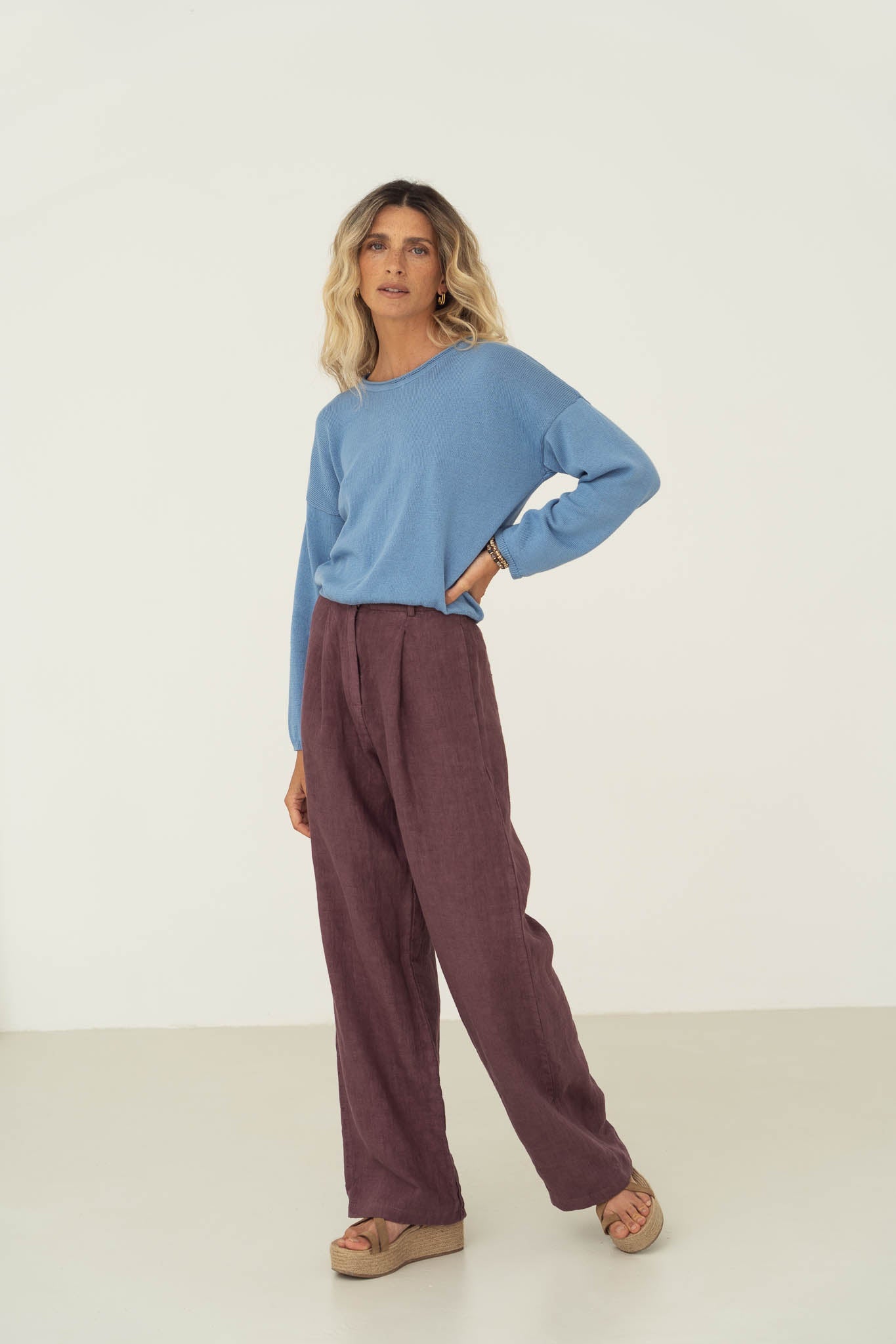 Mara Eggplant Linen Trousers - Näz - Sustainable Fashion Made in Portugal