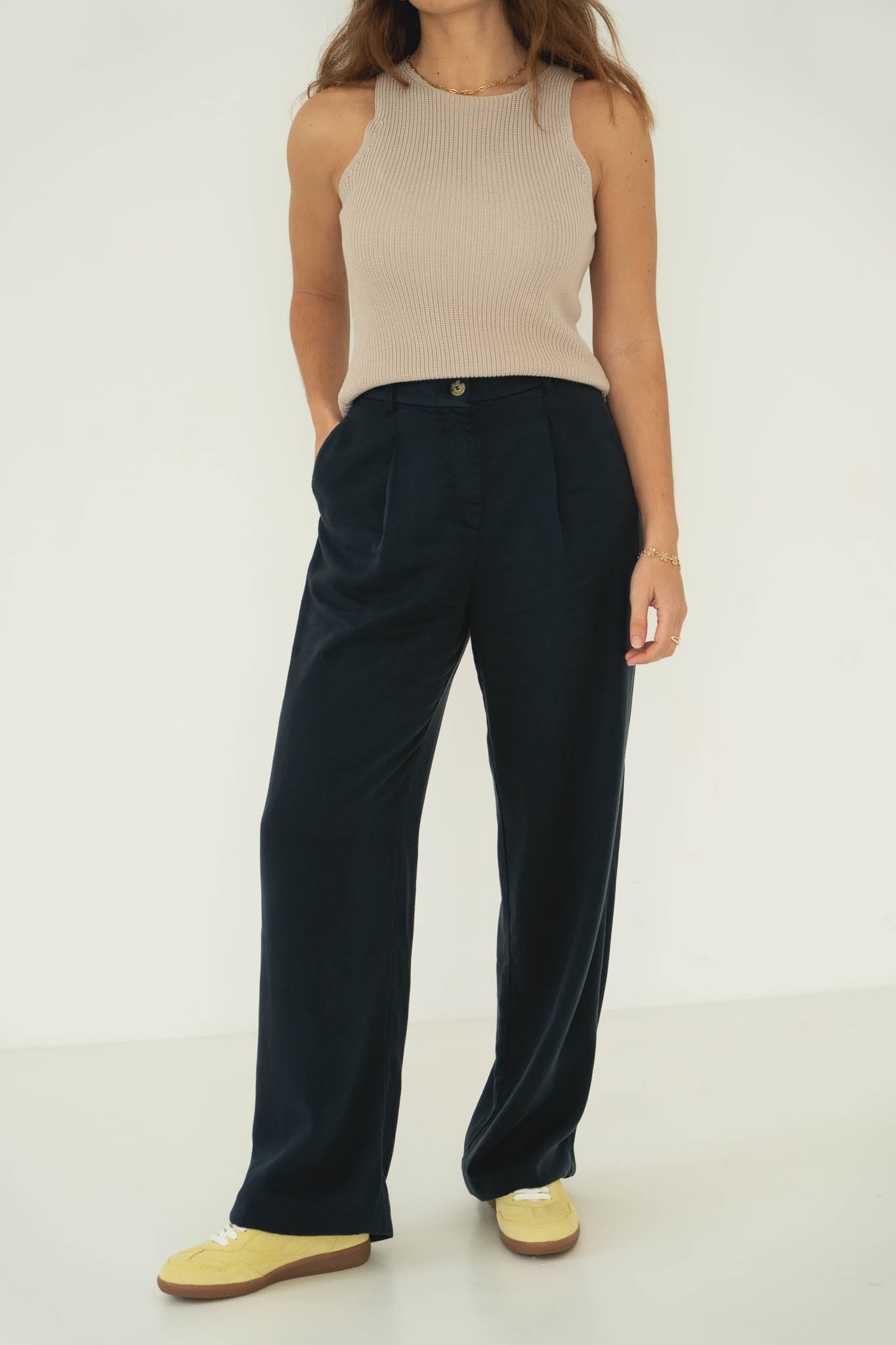 Women's Wide Leg Tencel Trousers in Navy