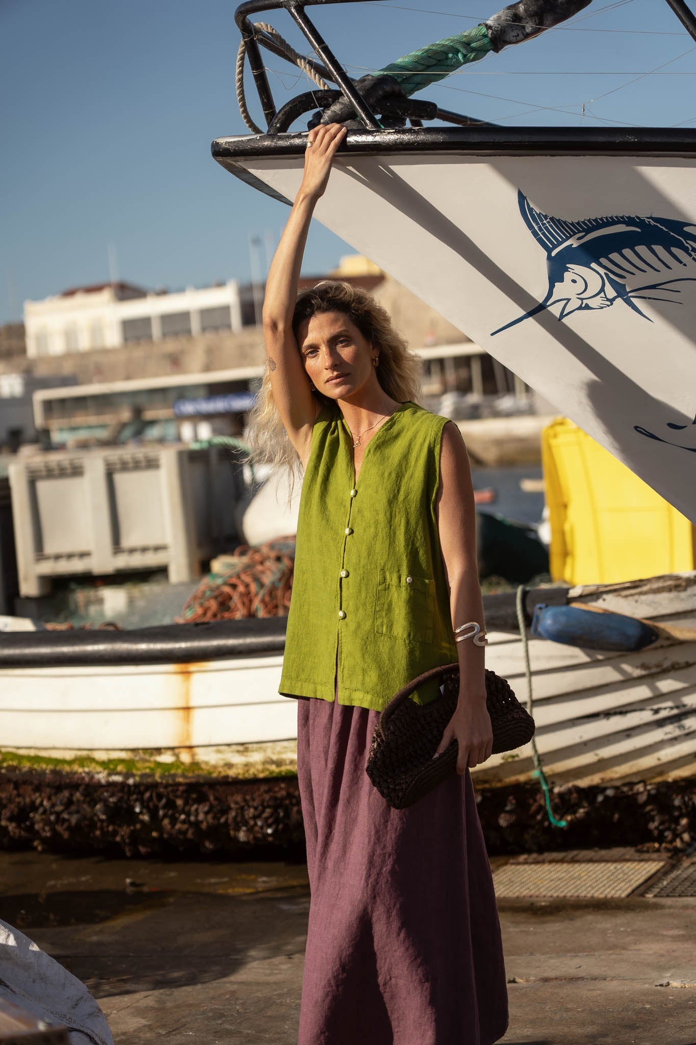 Mila Green Linen Vest - Näz - Sustainable Fashion Made in Portugal