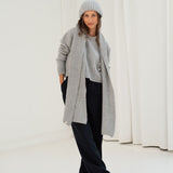 Naz woemn's scarf made from a blend of recycled wool in grey. Made in Portugal