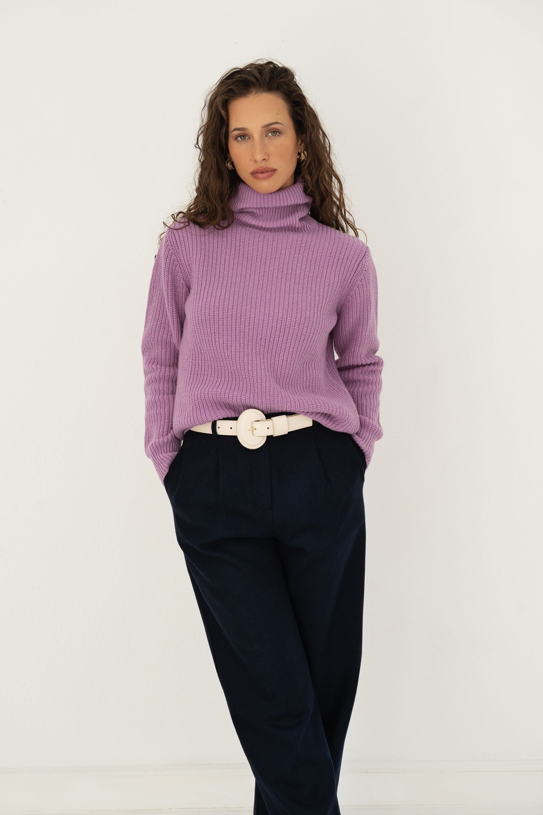  Naz women's wool turtleneck for winter warmth made from recycled fibers in lilac. 