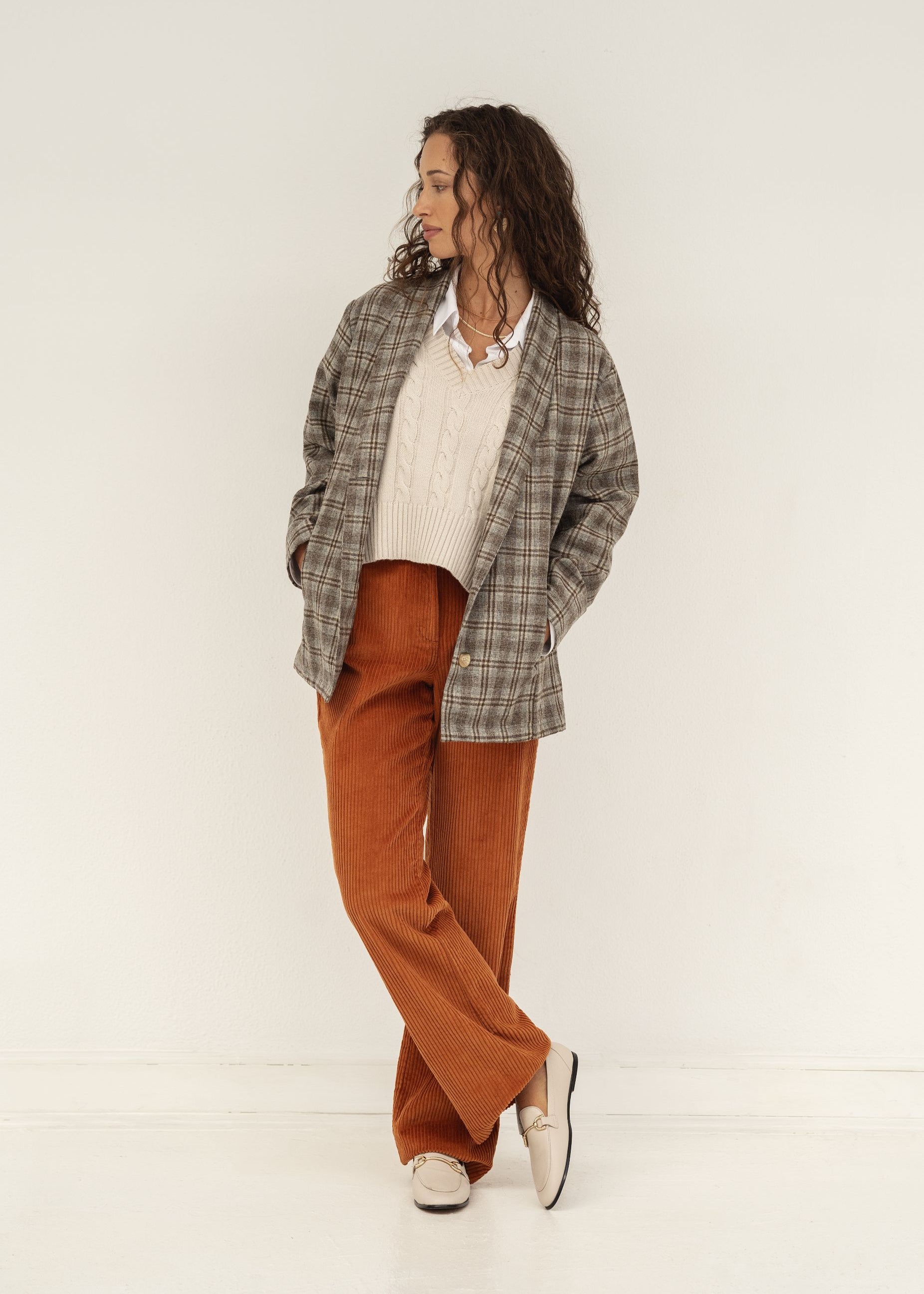 Naz women's sustainable winter 100% wool blazer. Made in Portugal with lasting quality. 