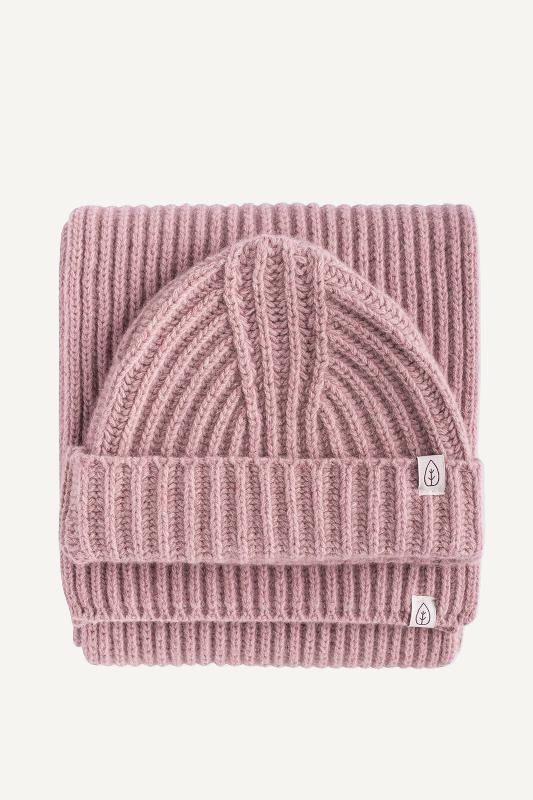 Naz women's recycled wool hat scarf winter set in pink 