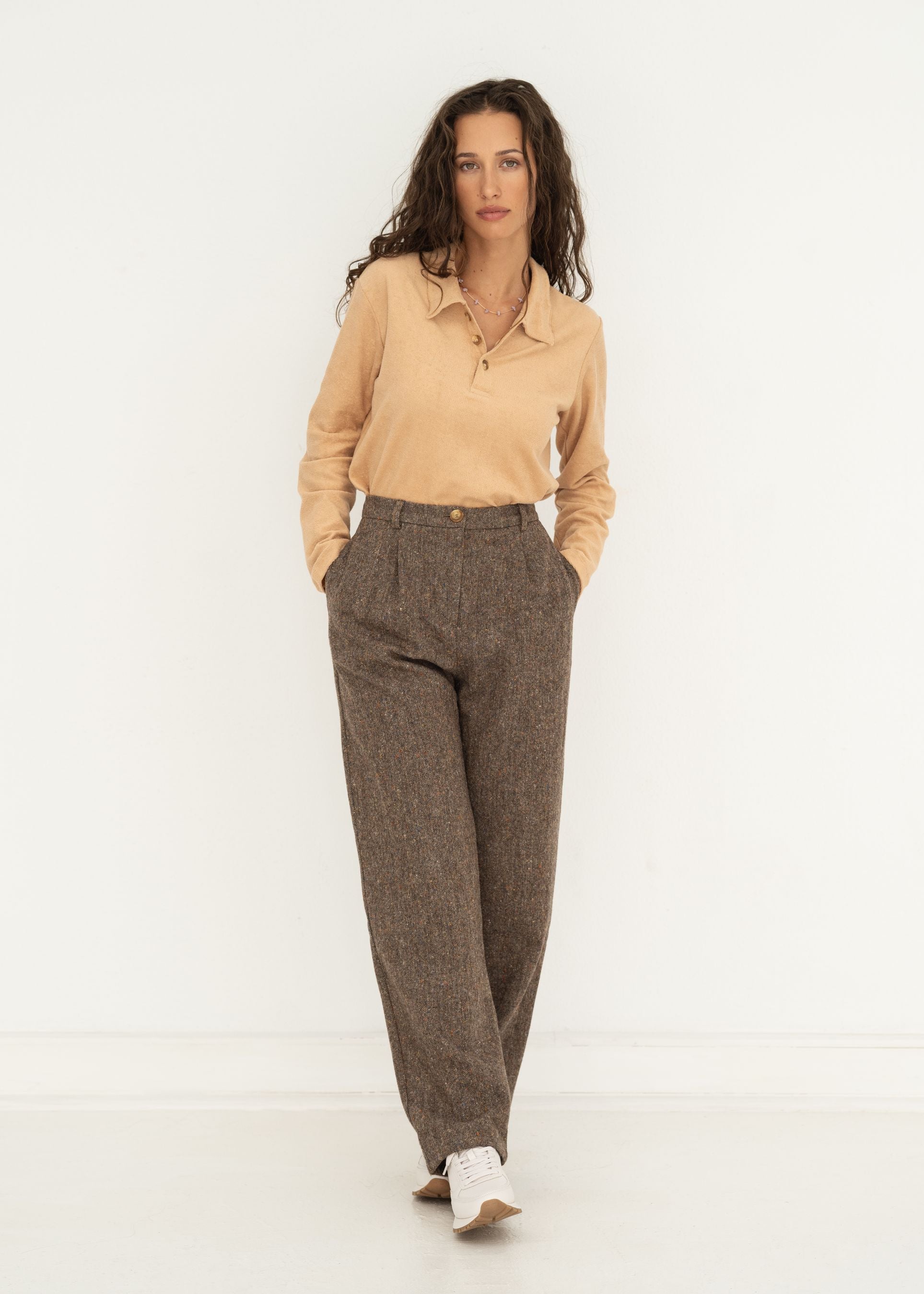 Naz women's 100% wool trousers with lining with a straight-fit in brown 