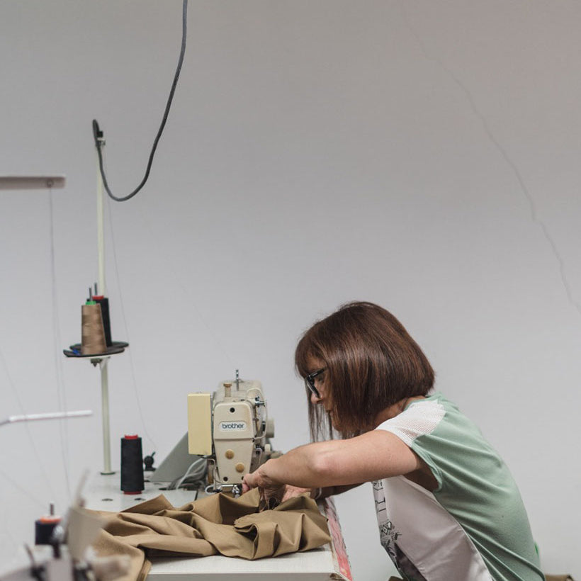 Naz Factories. MoodleDoodle is our woven garment partner. Based in Leiria, workforce is 100% composed by women.