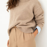 Naz women's italian alpaca and wool sweater made from 100% recycled fibers in beige. Made in Portugal.