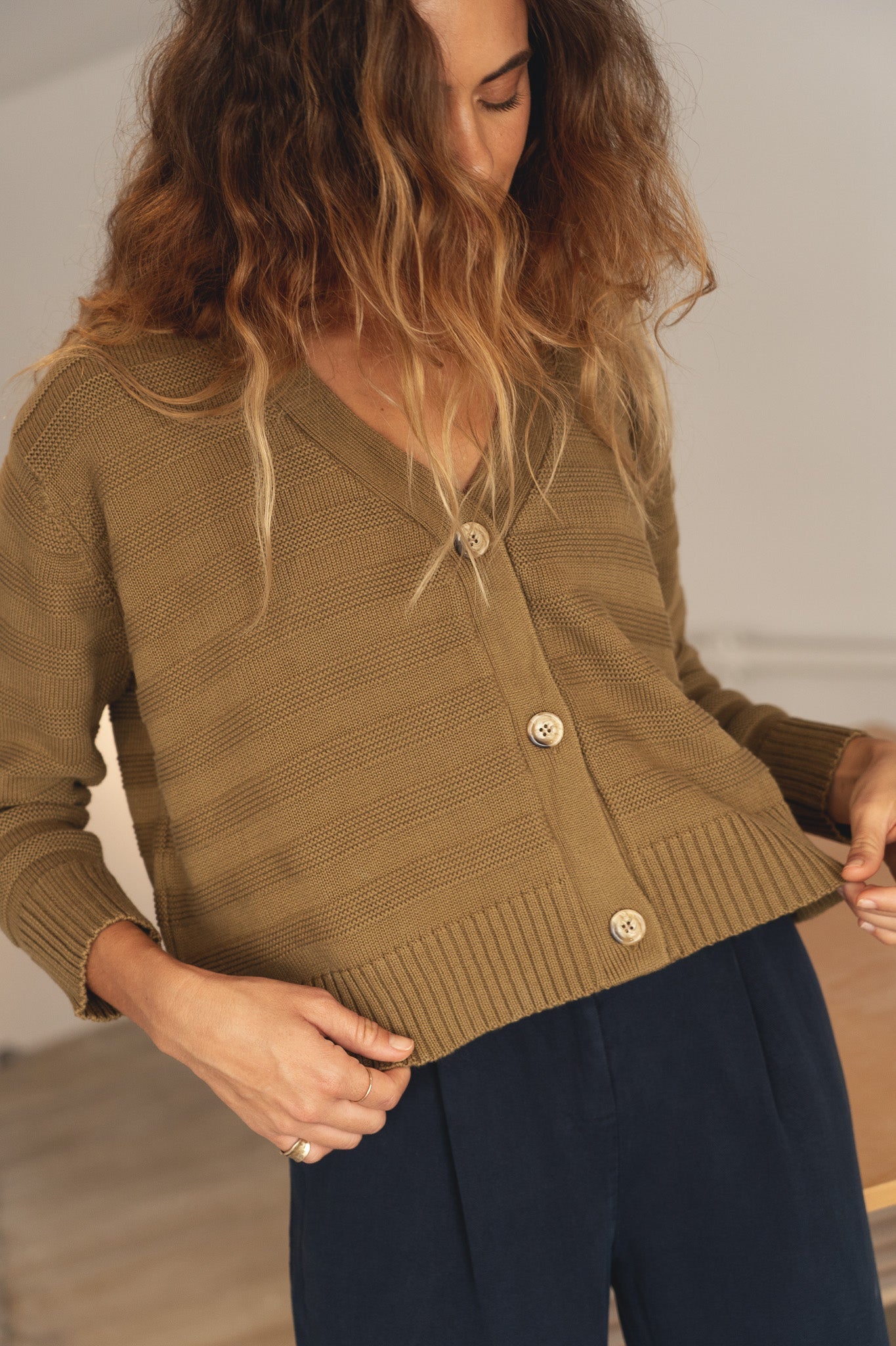 Sophia Cotton Olive Cardigan - Näz - Sustainable Fashion Made in Portugal