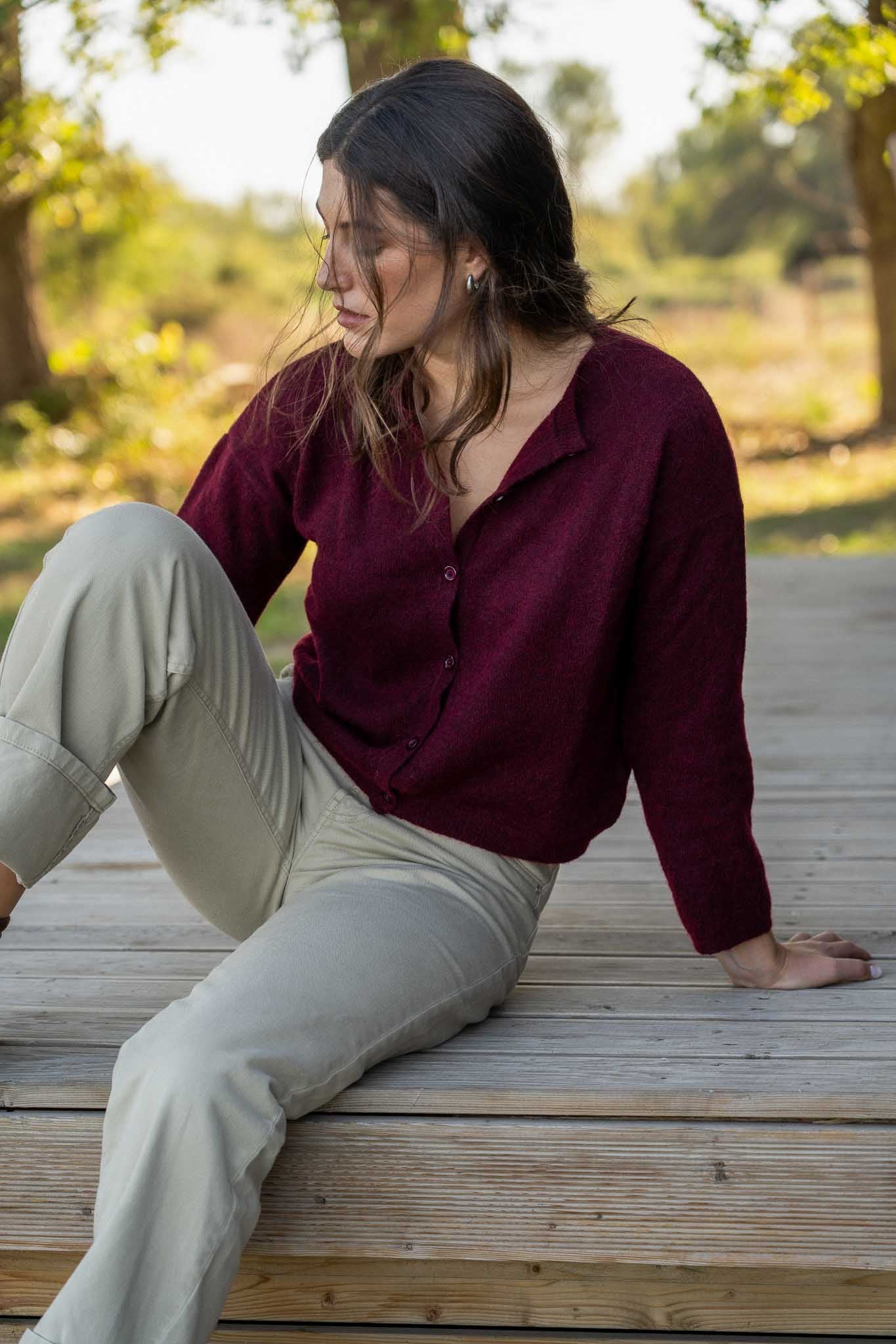 Vicky Bordeaux Alpaca Cardigan - Näz-Sustainable Fashion Made in Portugal