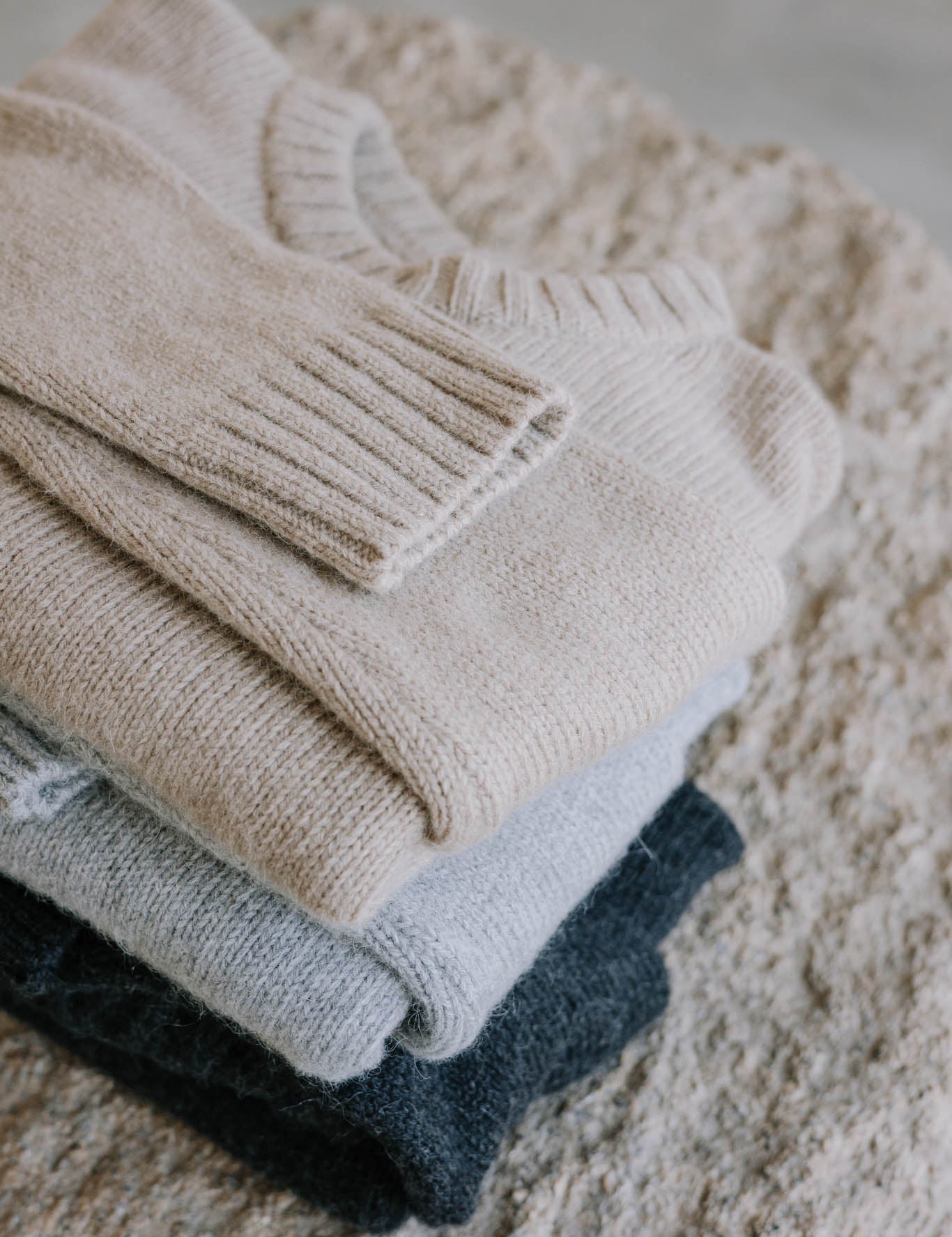 Naz women's winter essentials. Recycled Wool crewneck, made in Portugal. 